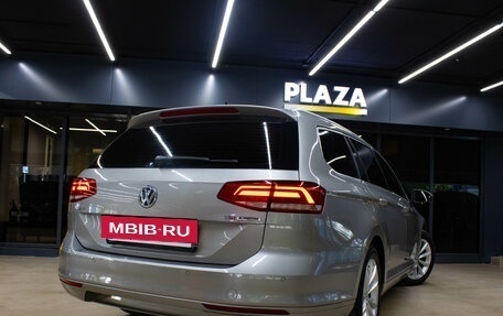 Volkswagen Passat B8 рестайлинг, 2015 год, 1 659 000 рублей, 6 фотография