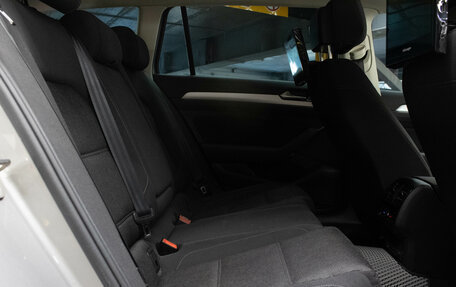 Volkswagen Passat B8 рестайлинг, 2015 год, 1 659 000 рублей, 14 фотография