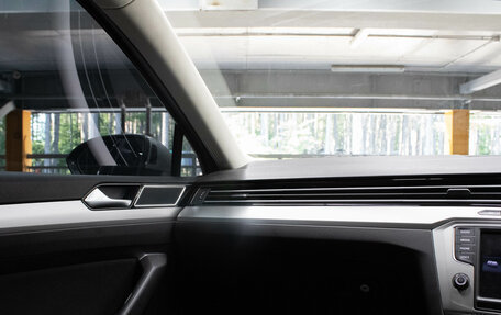 Volkswagen Passat B8 рестайлинг, 2015 год, 1 659 000 рублей, 19 фотография