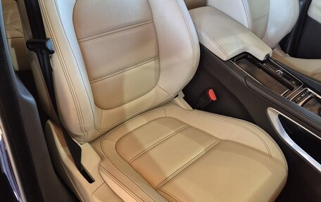 Jaguar F-Pace, 2018 год, 3 500 000 рублей, 16 фотография