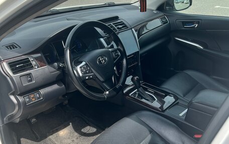 Toyota Camry, 2017 год, 2 200 000 рублей, 5 фотография