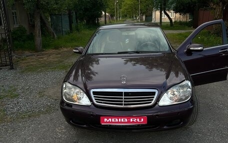 Mercedes-Benz S-Класс, 2003 год, 500 000 рублей, 1 фотография