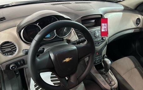 Chevrolet Cruze II, 2011 год, 599 000 рублей, 5 фотография