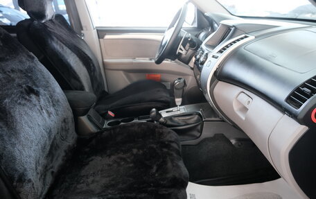 Mitsubishi Pajero Sport II рестайлинг, 2011 год, 1 759 000 рублей, 20 фотография