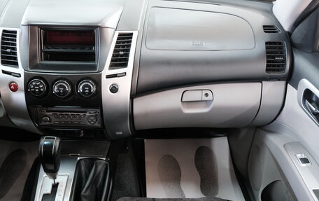 Mitsubishi Pajero Sport II рестайлинг, 2011 год, 1 759 000 рублей, 18 фотография
