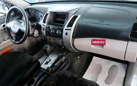 Mitsubishi Pajero Sport II рестайлинг, 2011 год, 1 759 000 рублей, 19 фотография