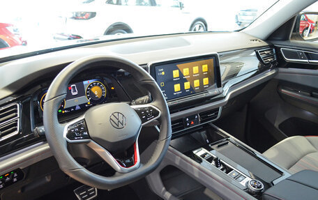 Volkswagen Teramont I, 2024 год, 6 800 000 рублей, 19 фотография