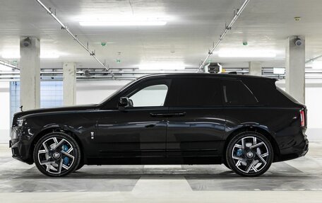 Rolls-Royce Cullinan, 2025 год, 77 000 000 рублей, 2 фотография