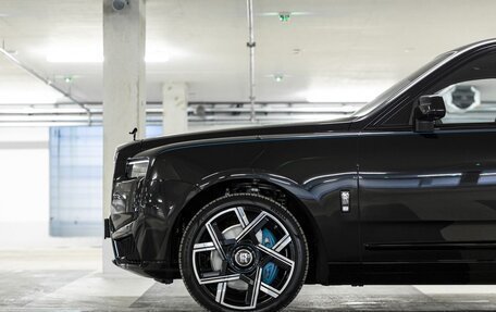 Rolls-Royce Cullinan, 2025 год, 77 000 000 рублей, 5 фотография