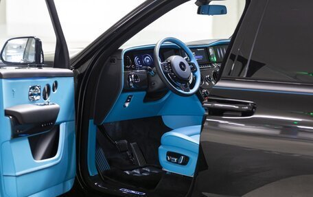 Rolls-Royce Cullinan, 2025 год, 77 000 000 рублей, 9 фотография