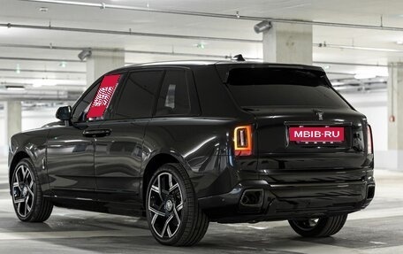 Rolls-Royce Cullinan, 2025 год, 77 000 000 рублей, 3 фотография