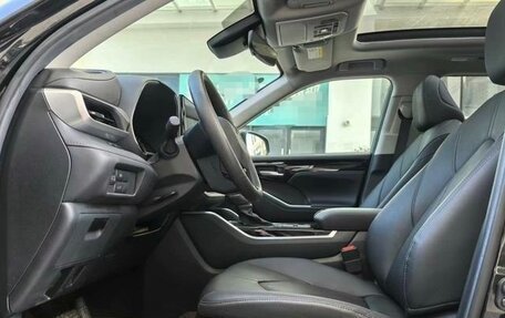 Toyota Highlander, 2022 год, 3 750 000 рублей, 7 фотография