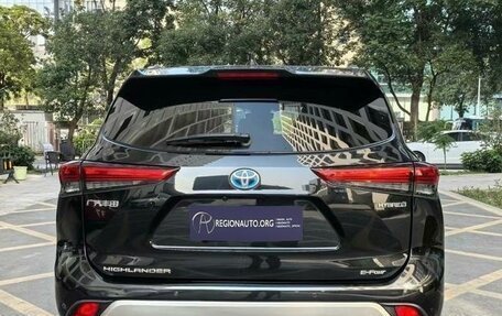 Toyota Highlander, 2022 год, 3 750 000 рублей, 6 фотография
