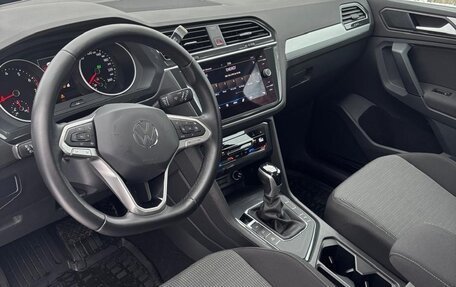 Volkswagen Tiguan II, 2021 год, 2 950 000 рублей, 6 фотография