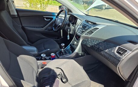 Hyundai Elantra V, 2014 год, 660 000 рублей, 11 фотография