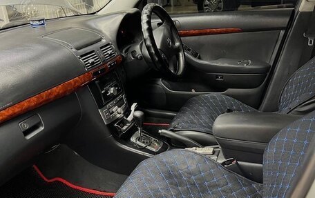 Toyota Avensis III рестайлинг, 2004 год, 670 000 рублей, 7 фотография