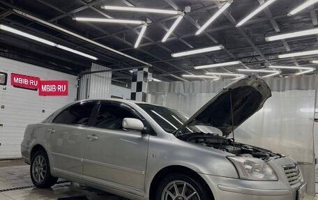 Toyota Avensis III рестайлинг, 2004 год, 670 000 рублей, 4 фотография