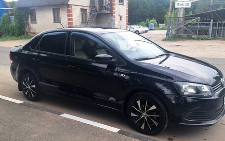 Volkswagen Polo VI (EU Market), 2012 год, 899 000 рублей, 3 фотография
