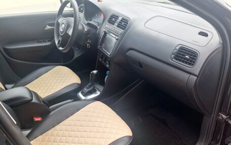 Volkswagen Polo VI (EU Market), 2012 год, 899 000 рублей, 23 фотография