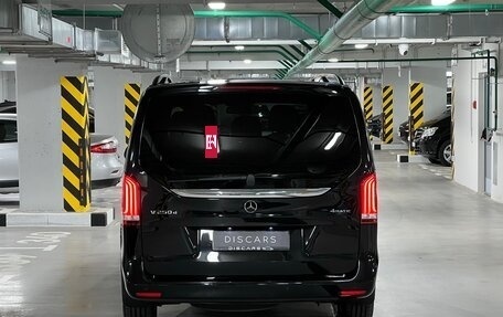 Mercedes-Benz V-Класс, 2017 год, 6 390 000 рублей, 5 фотография