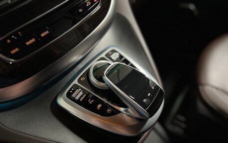 Mercedes-Benz V-Класс, 2017 год, 6 390 000 рублей, 20 фотография