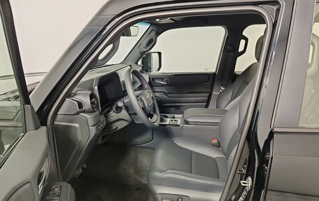 Toyota Land Cruiser Prado, 2024 год, 9 990 000 рублей, 10 фотография