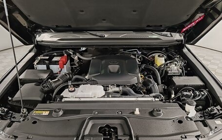 Toyota Land Cruiser Prado, 2024 год, 9 990 000 рублей, 22 фотография