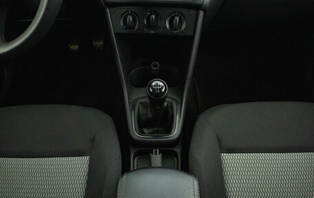 Volkswagen Polo VI (EU Market), 2015 год, 669 000 рублей, 19 фотография