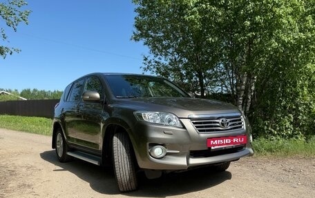 Toyota RAV4, 2011 год, 1 530 000 рублей, 2 фотография
