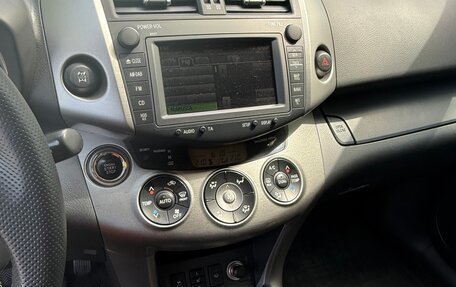Toyota RAV4, 2011 год, 1 530 000 рублей, 21 фотография
