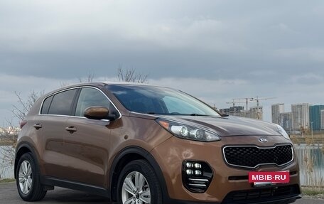 KIA Sportage IV рестайлинг, 2018 год, 2 200 000 рублей, 2 фотография