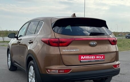KIA Sportage IV рестайлинг, 2018 год, 2 200 000 рублей, 6 фотография