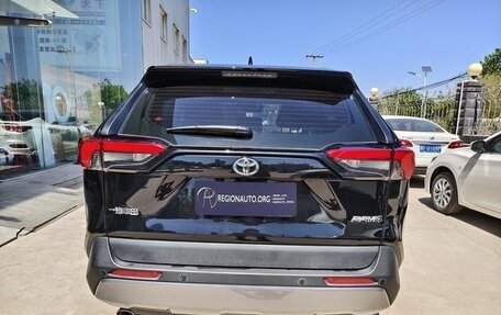Toyota RAV4, 2022 год, 2 250 000 рублей, 6 фотография