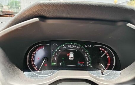 Toyota RAV4, 2022 год, 2 250 000 рублей, 10 фотография