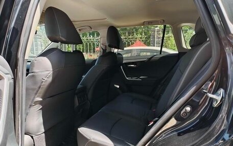 Toyota RAV4, 2022 год, 2 250 000 рублей, 13 фотография