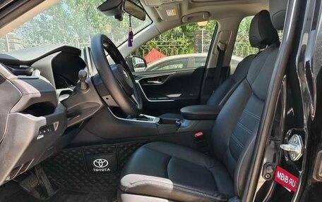 Toyota RAV4, 2022 год, 2 250 000 рублей, 7 фотография