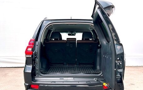 Toyota Land Cruiser Prado 150 рестайлинг 2, 2019 год, 5 498 800 рублей, 17 фотография