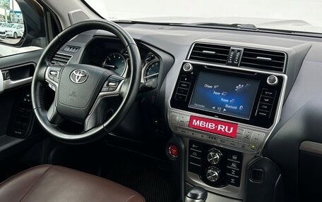 Toyota Land Cruiser Prado 150 рестайлинг 2, 2019 год, 5 498 800 рублей, 19 фотография