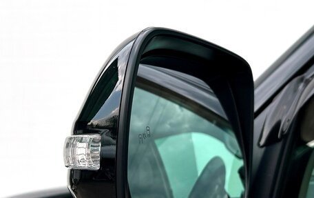 Toyota Land Cruiser Prado 150 рестайлинг 2, 2019 год, 5 498 800 рублей, 34 фотография