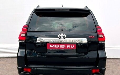 Toyota Land Cruiser Prado 150 рестайлинг 2, 2019 год, 5 498 800 рублей, 35 фотография