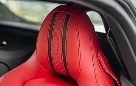 Aston Martin V8 Vantage IV, 2022 год, 17 900 000 рублей, 5 фотография