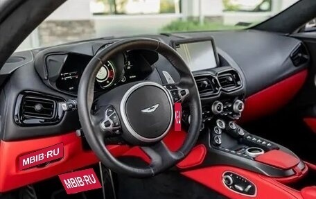 Aston Martin V8 Vantage IV, 2022 год, 17 900 000 рублей, 3 фотография