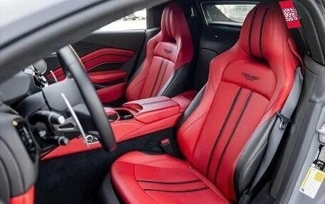 Aston Martin V8 Vantage IV, 2022 год, 17 900 000 рублей, 12 фотография