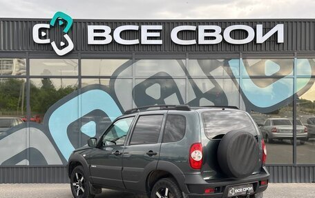 Chevrolet Niva I рестайлинг, 2018 год, 870 000 рублей, 3 фотография