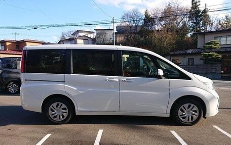 Honda Stepwgn IV, 2016 год, 1 260 888 рублей, 4 фотография