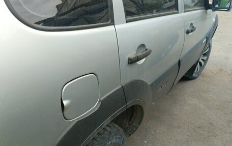 Chevrolet Niva I рестайлинг, 2012 год, 750 000 рублей, 4 фотография