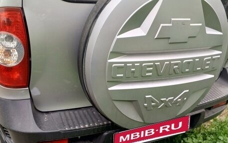 Chevrolet Niva I рестайлинг, 2012 год, 750 000 рублей, 3 фотография