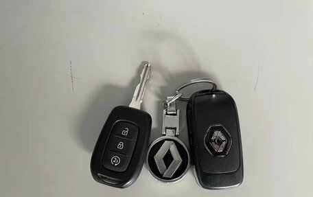 Renault Logan II, 2020 год, 1 199 000 рублей, 19 фотография