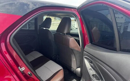 Toyota Yaris Cross, 2022 год, 1 238 027 рублей, 12 фотография