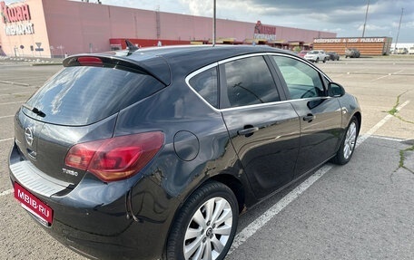Opel Astra J, 2010 год, 600 000 рублей, 4 фотография